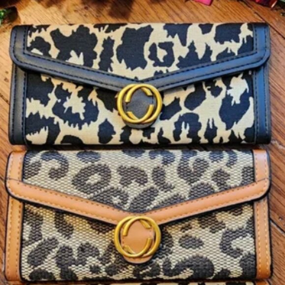 Othr Accessories - Awesome Wallet Great Gift!!